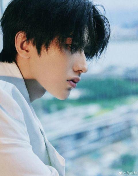 蔡徐坤爆料人抖音视频下载,爆料幕后真相,带你走进他的世界 第3张 蔡徐坤爆料人抖音视频下载,爆料幕后真相,带你走进他的世界 第3张